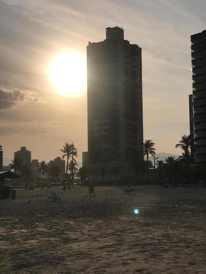 Lindo Apartamento Guilhermina - Edificio Frente Para O Mar 프라이아 그란데 외부 사진